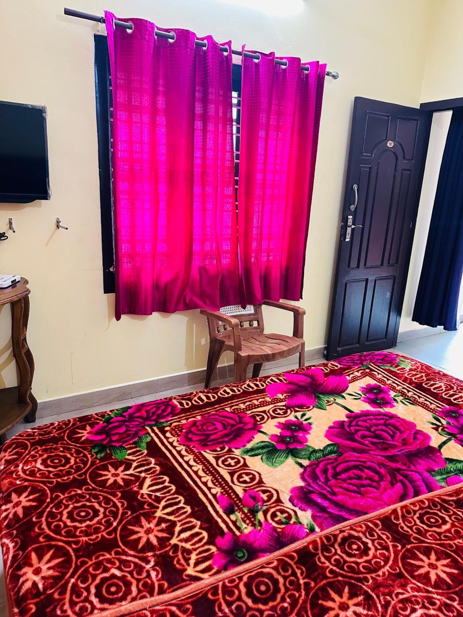 مونار G Mount Budget Stay المظهر الخارجي الصورة