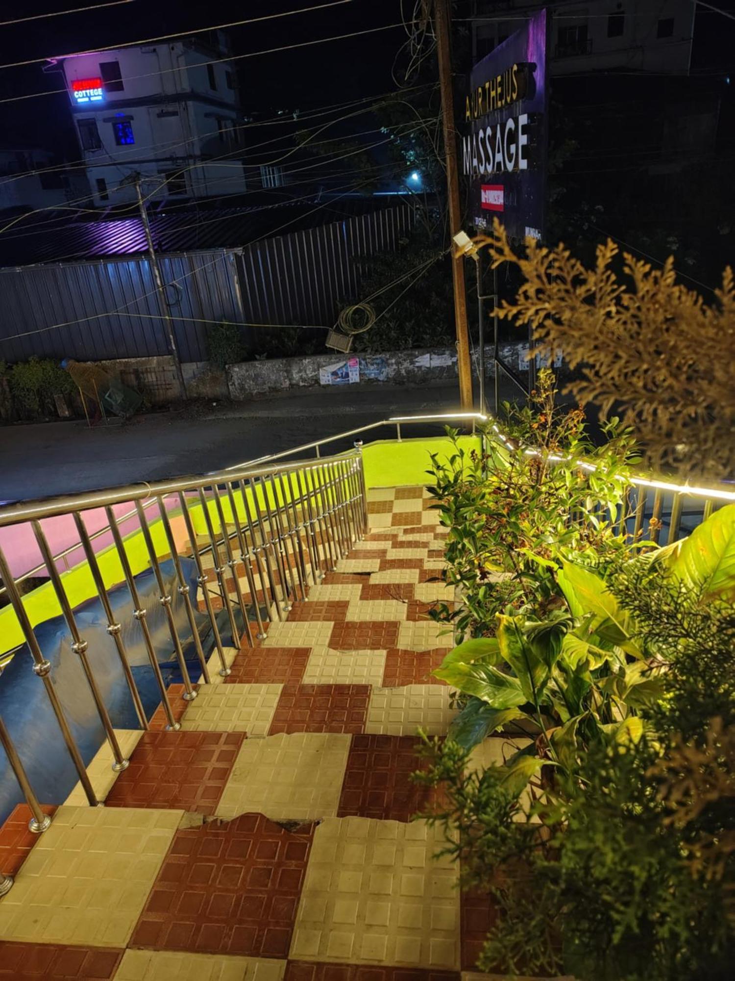 مونار G Mount Budget Stay المظهر الخارجي الصورة